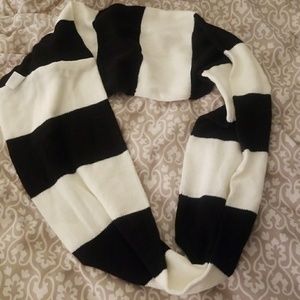 Infinity scarf